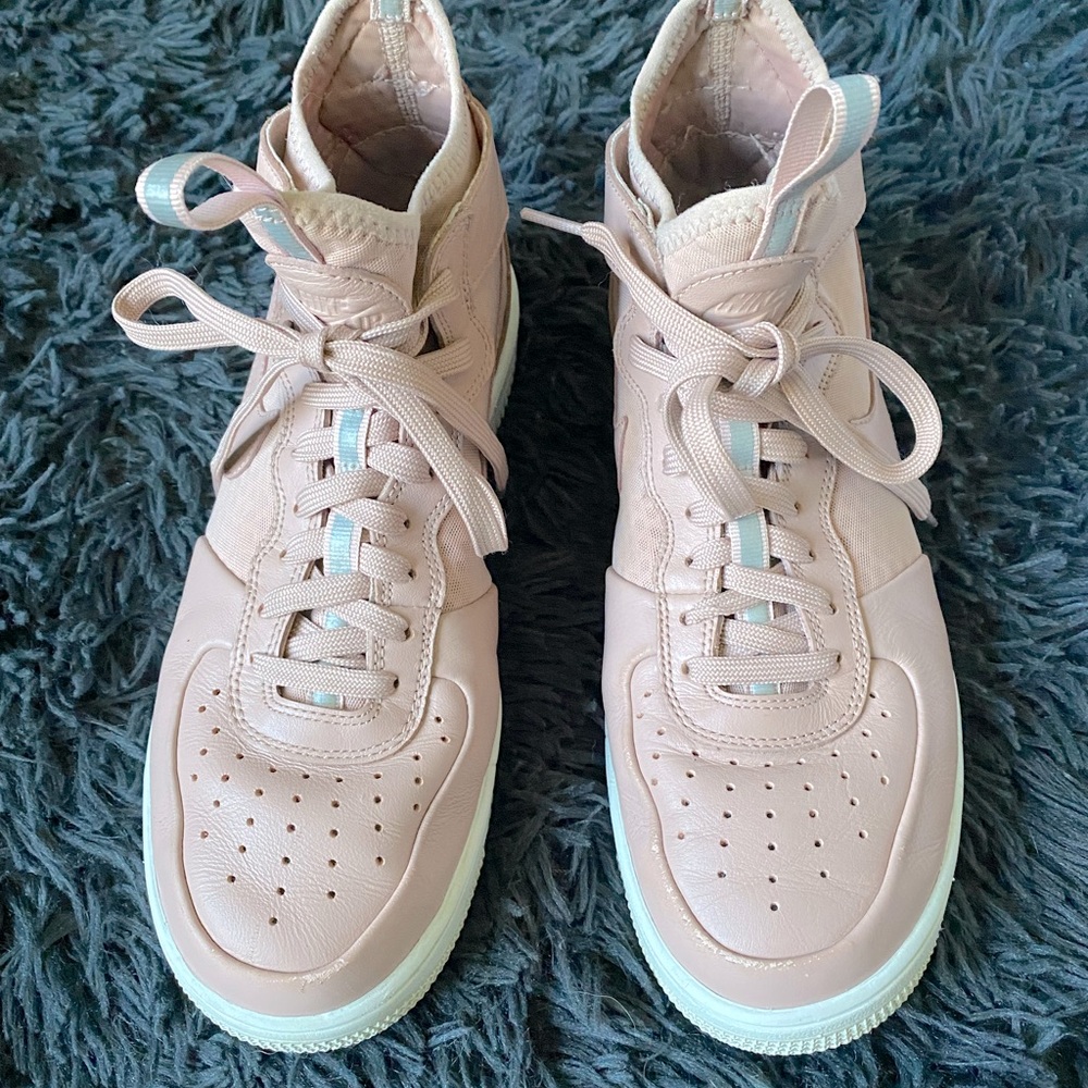 Women’s Nike Airforce 1 Ultraforce High Top lace up Pink size 9